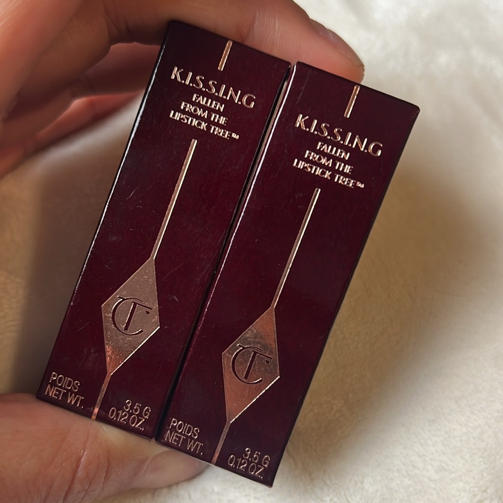 CHARLOTTE TILBURY K.I.S.S.I.N.G Lipstick-B*tch Perfect - Picture 5 of 7